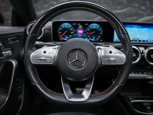 Mercedes-Benz CLA 220 AMG Line 7G-DCT 4Matic *Panorama*Standheizung*El. Sitze mit Memory*