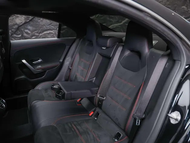 Mercedes-Benz CLA 220 AMG Line 7G-DCT 4Matic *Panorama*Standheizung*El. Sitze mit Memory*
