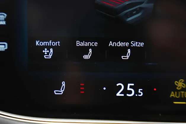 VW Touareg 3.0 TDI Basic Tiptronic *Werksgarantie*22" Felgen*AHK*