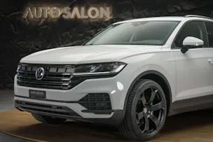 VW Touareg 3.0 TDI Basic Tiptronic *Werksgarantie*22" Felgen*AHK*