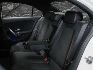 Mercedes-Benz A 200 AMG Line Limousine