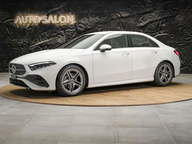 Mercedes-Benz A 200 AMG Line Limousine