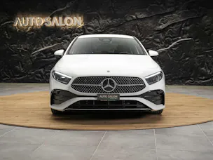 Mercedes-Benz A 200 AMG Line Limousine