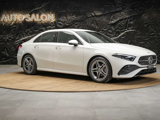 Mercedes-Benz A 200 AMG Line Limousine