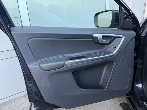 Volvo XC60 D4 AWD Summum Geartronic