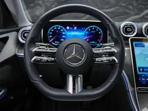 Mercedes-Benz C 300 AMG Line 4matic *20" Felgen*Abstandsregler*Standheizung*