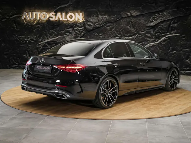 Mercedes-Benz C 300 AMG Line 4matic *20" Felgen*Abstandsregler*Standheizung*