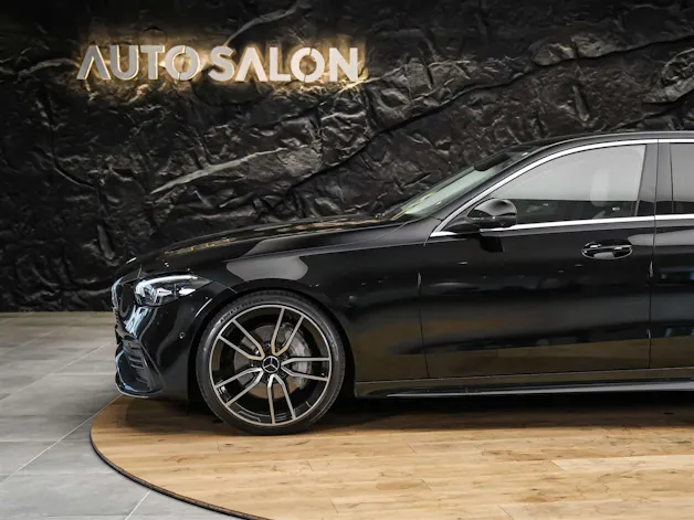 Mercedes-Benz C 300 AMG Line 4matic *20" Felgen*Abstandsregler*Standheizung*