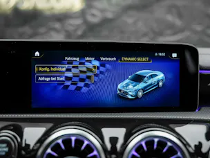 Mercedes-Benz CLA 45 S AMG 4Matic+ 8G-DCT *Panorama*Haed-Up*Burmester*