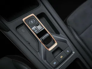 Cupra Leon 2.0 TSI 300 VZ DSG *Werksgarantie*El. Sitze mit Memory*Lenkradheizung*