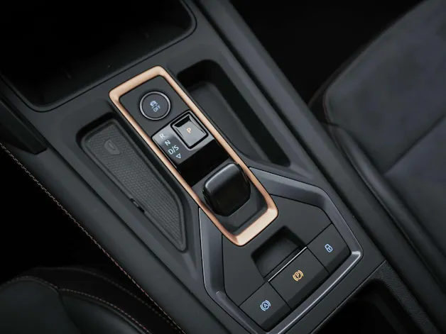 Cupra Leon 2.0 TSI 300 VZ DSG *Werksgarantie*El. Sitze mit Memory*Lenkradheizung*