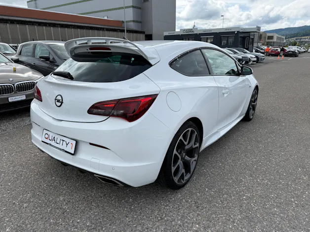 Opel Astra GTC 2.0i Turbo OPC S/S
