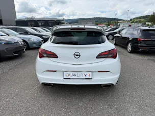 Opel Astra GTC 2.0i Turbo OPC S/S