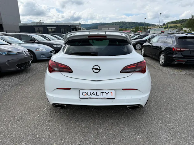 Opel Astra GTC 2.0i Turbo OPC S/S