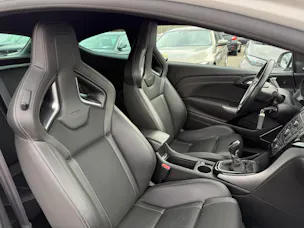Opel Astra GTC 2.0i Turbo OPC S/S