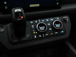 Land Rover Defender 110 5.0 V8 SC *URBAN*24" Felgen*Werksgarantie*AHK*