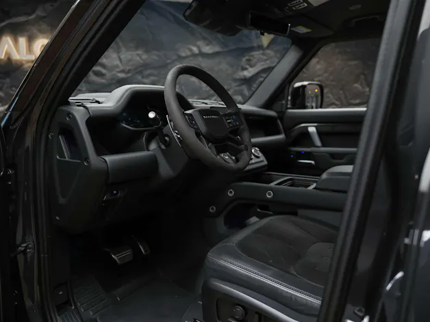 Land Rover Defender 110 5.0 V8 SC *URBAN*24" Felgen*Werksgarantie*AHK*