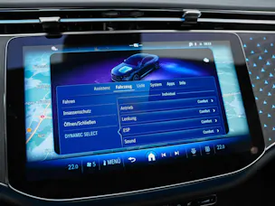 Mercedes-Benz E 220 d AMG Line *21" Felgen*Burmester*360° Kamera*Kühlergrill beleuchtet*