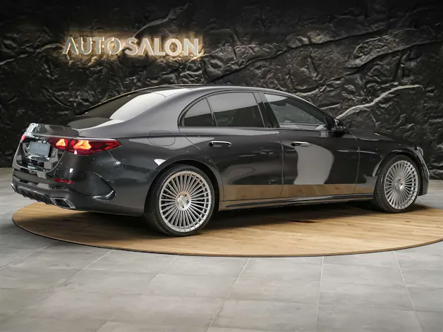 Mercedes-Benz E 220 d AMG Line *21" Felgen*Burmester*360° Kamera*Kühlergrill beleuchtet*