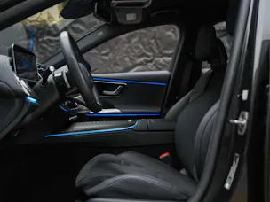 Mercedes-Benz E 220 d AMG Line *21" Felgen*Burmester*360° Kamera*Kühlergrill beleuchtet*