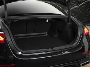 Mercedes-Benz E 220 d AMG Line *21" Felgen*Burmester*360° Kamera*Kühlergrill beleuchtet*