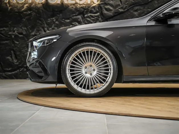 Mercedes-Benz E 220 d AMG Line *21" Felgen*Burmester*360° Kamera*Kühlergrill beleuchtet*