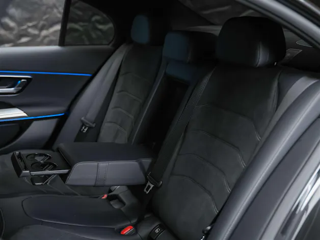 Mercedes-Benz E 220 d AMG Line *21" Felgen*Burmester*360° Kamera*Kühlergrill beleuchtet*