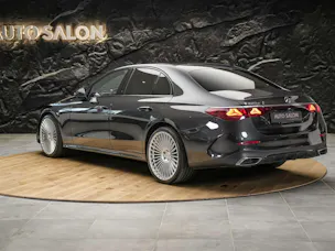 Mercedes-Benz E 220 d AMG Line *21" Felgen*Burmester*360° Kamera*Kühlergrill beleuchtet*