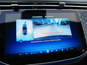 Mercedes-Benz E 220 d AMG Line *21" Felgen*Burmester*360° Kamera*Kühlergrill beleuchtet*