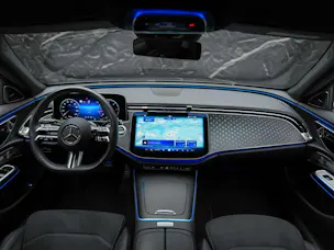 Mercedes-Benz E 220 d AMG Line *21" Felgen*Burmester*360° Kamera*Kühlergrill beleuchtet*