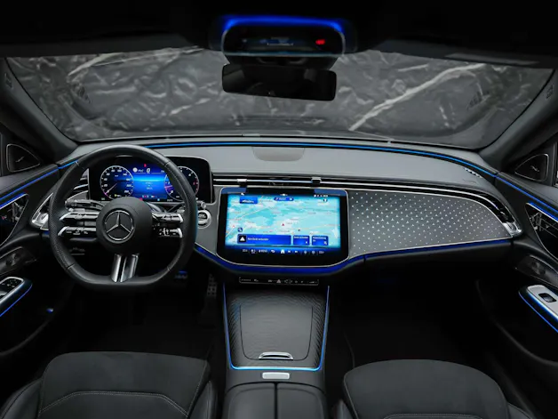 Mercedes-Benz E 220 d AMG Line *21" Felgen*Burmester*360° Kamera*Kühlergrill beleuchtet*