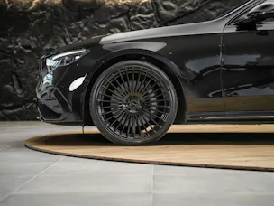 Mercedes-Benz E 220 d AMG Line *Supercreen*21" Felgen*Volleder*