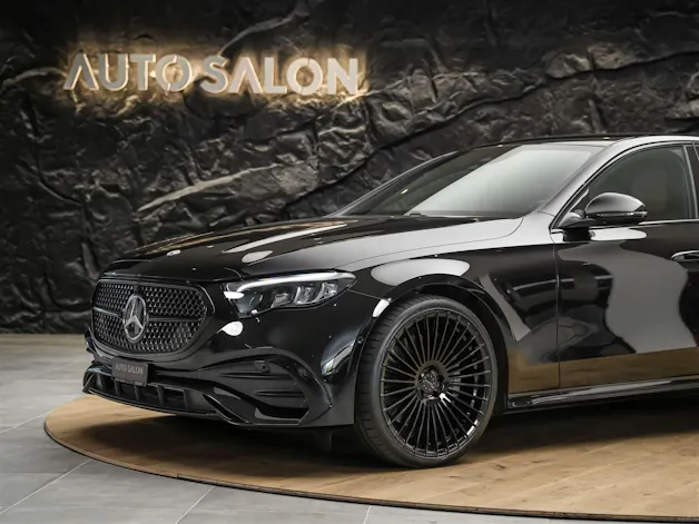 Mercedes-Benz E 220 d AMG Line *Supercreen*21" Felgen*Volleder*