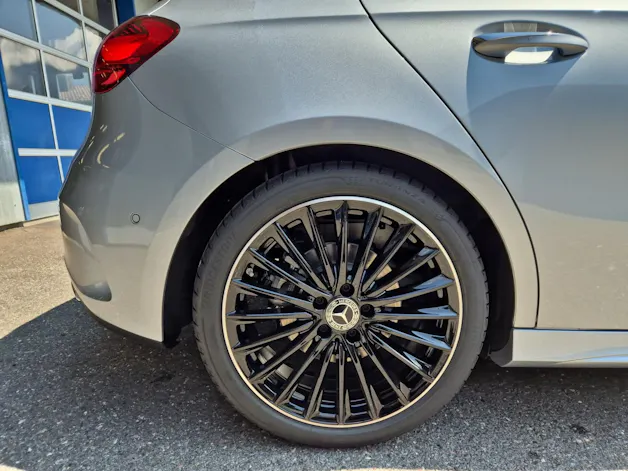 Mercedes-Benz A 220 4Matic 8G-DCT