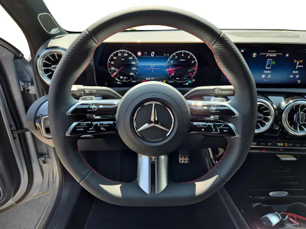 Mercedes-Benz A 220 4Matic 8G-DCT
