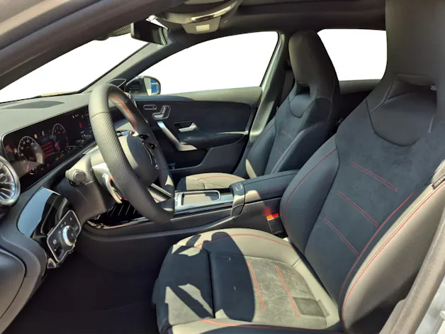 Mercedes-Benz A 220 4Matic 8G-DCT