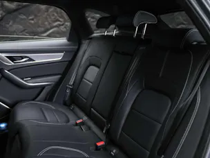 Jaguar F-Pace 2.0 D I4 200 R-Dynamic SE AWD *Abstandsregler*Meridian Soundsystem*Lenkradheizung*