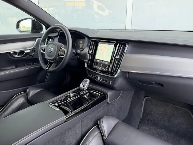 Volvo V90 T8 eAWD Plus Dark Geartronic