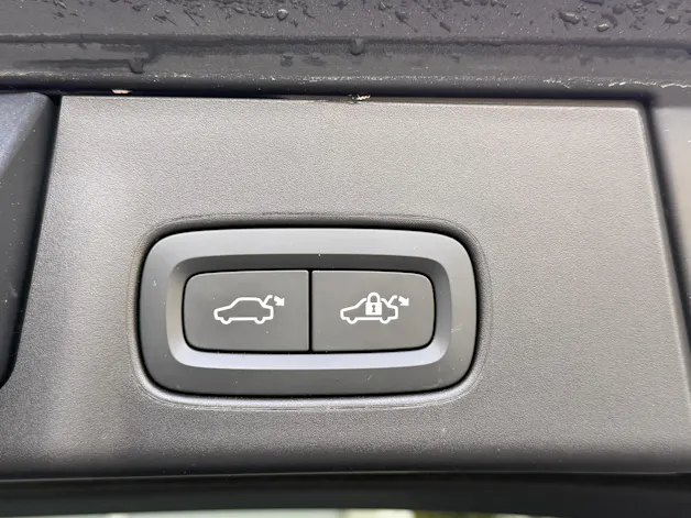 Volvo V90 T8 eAWD Plus Dark Geartronic