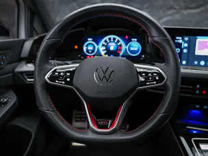 VW Golf 2.0 TSI GTI Clubsport DSG *Abstandsregler*Lenkradheizung*Sitzheizung*