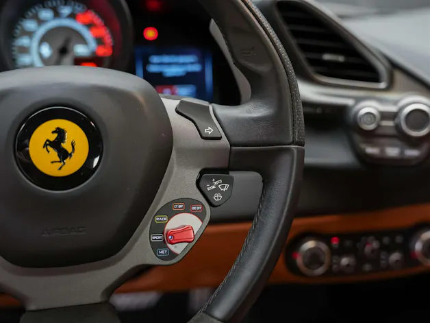 Ferrari 488 GTB 3.9 V8 *Daytona Racing-Sitze*Liftsystem*