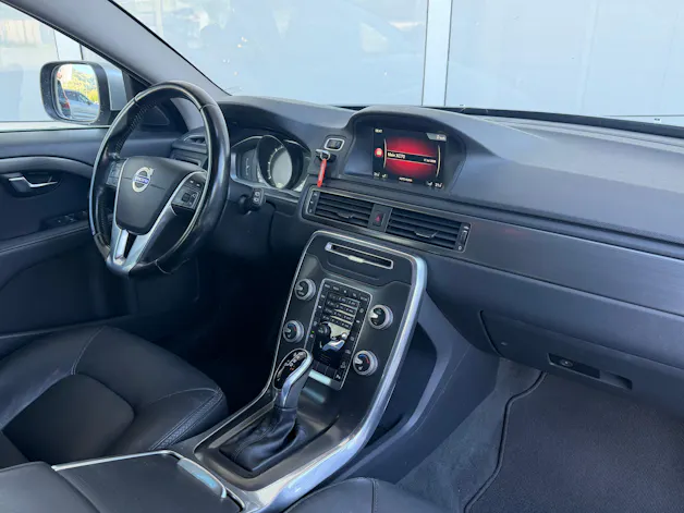 Volvo XC70 D5 AWD Momentum Geartronic