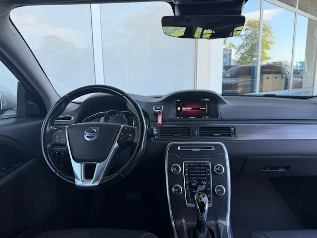 Volvo XC70 D5 AWD Momentum Geartronic