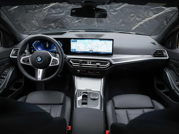 BMW 330i xDrive Steptronic M Sport *Leder*El. Sitze*Head-Up*360° Kamera*