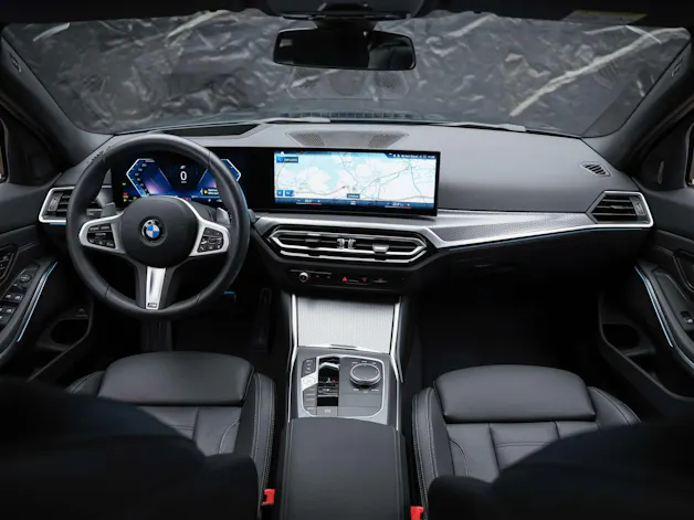 BMW 330i xDrive Steptronic M Sport *Leder*El. Sitze*Head-Up*360° Kamera*