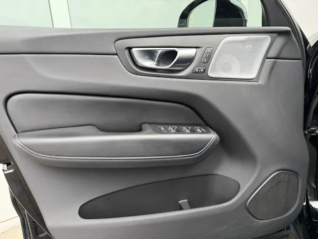 Volvo XC60 T6 eAWD R-Design Geartronic
