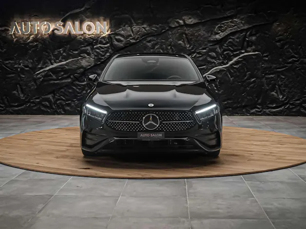 Mercedes-Benz A 200 AMG Line 7G-DCT *Limousine*Facelift*Kamera*