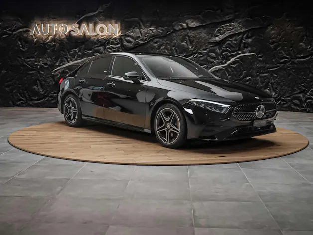 Mercedes-Benz A 200 AMG Line 7G-DCT *Limousine*Facelift*Kamera*