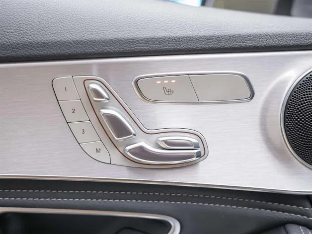 Mercedes-Benz C 400 Avantgarde 4Matic 7G-Tronic *El. Sitze mit Memory*Sitzheizung*Panorama*