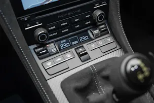Porsche 718 Cayman GT4 RS PDK *Weissach* CH-Auto*